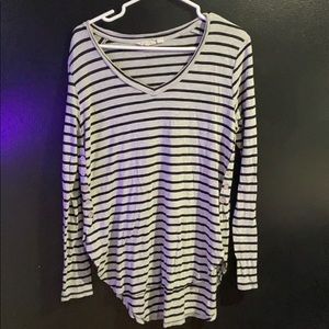 Long sleve shirt grey and black striped